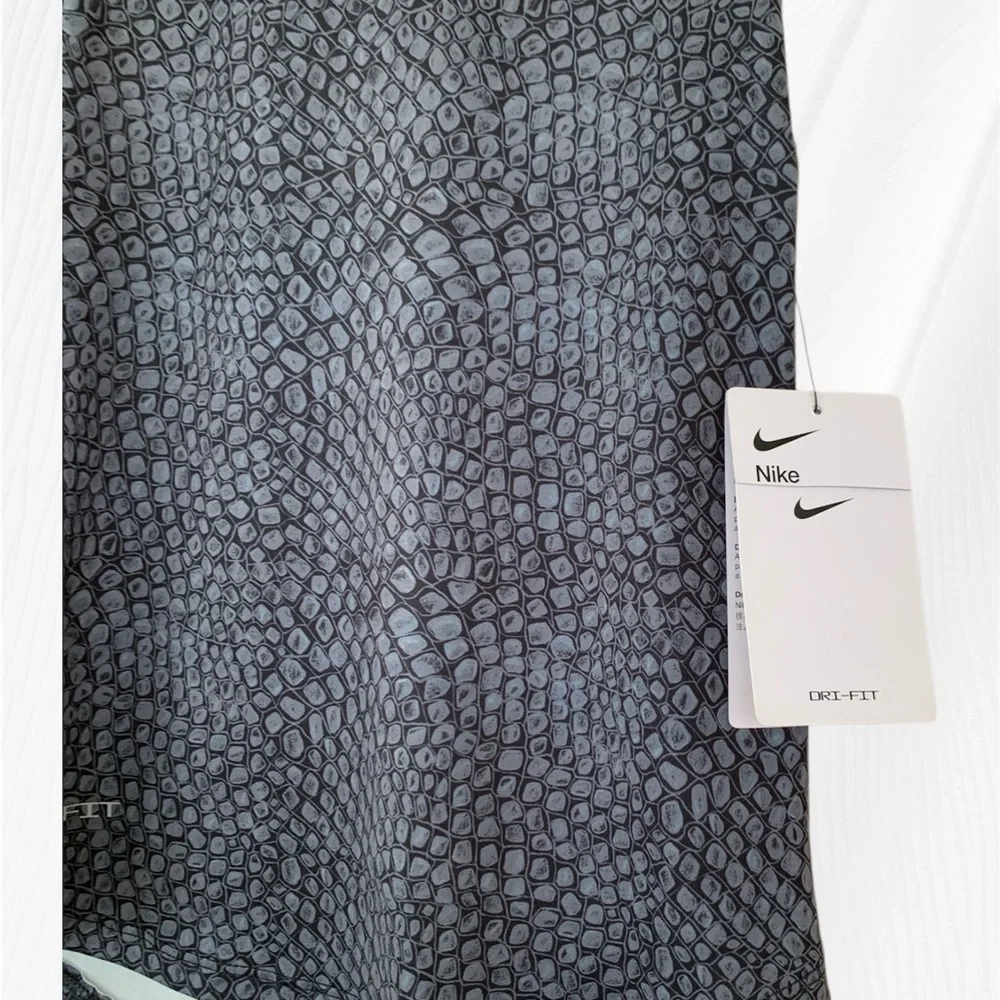 Nike Black and Gray Textured Girl’s Tank Top